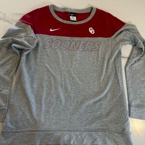 Sooners Top Womens Med Gray Red Nike Spellout Cotton Casual Uniform Oklahoma Unv